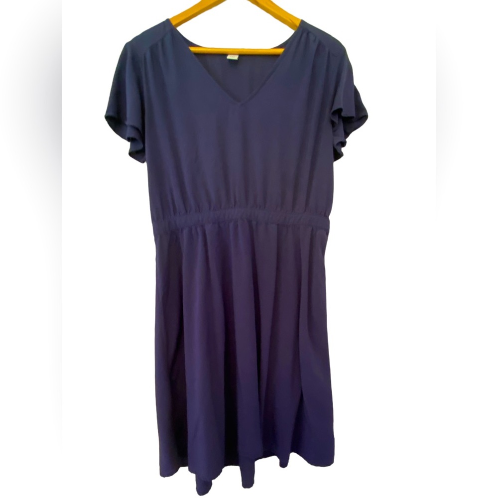 Simple Navy Blue Dress w flounce sleeves